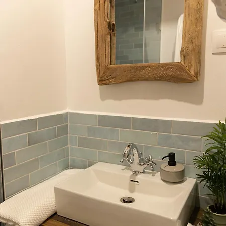 Neidhardt Vendeghaz * Bóly