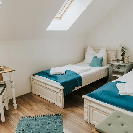 Neidhardt Vendeghaz *