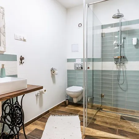 Neidhardt Vendeghaz Apartment Bóly