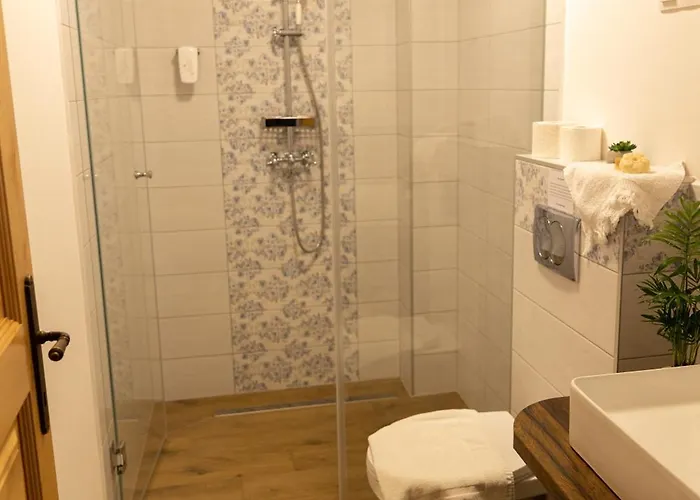 Neidhardt Vendeghaz * Bóly